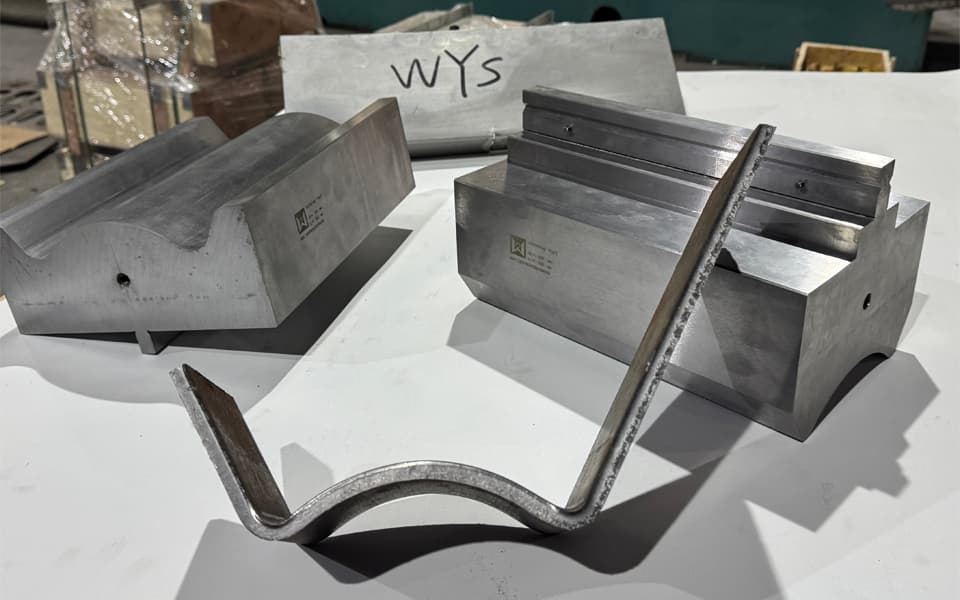 Custom TRUMPF Type Radius Forming Tool for 10 mm Thick Plate – Multi-Radius One-Step Forming - 4