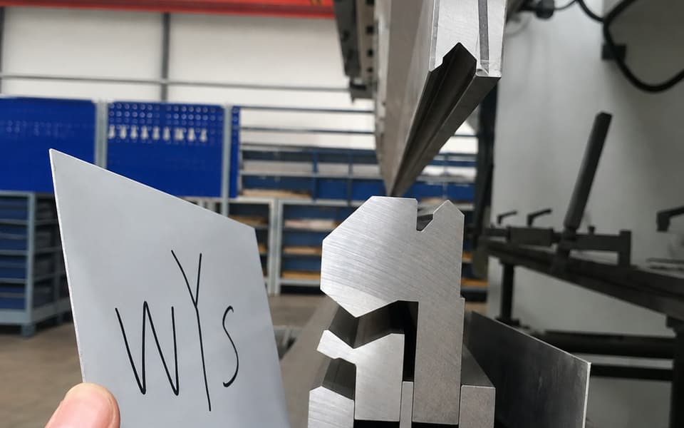 Door Panel One-Stroke Forming