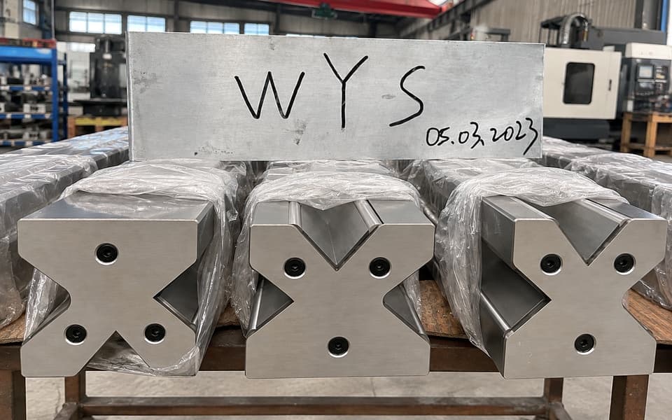 Roller Multi-V Die for Reduced-Marking and Heavy Plate Bending